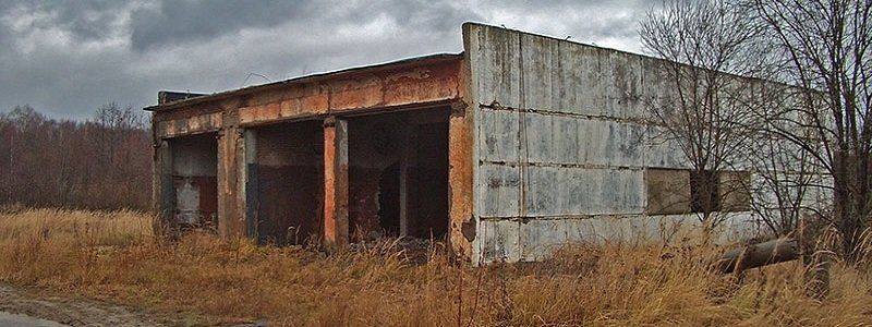 Жестокое убийство в Самарском районе: труп парня нашли в заброшенном гараже