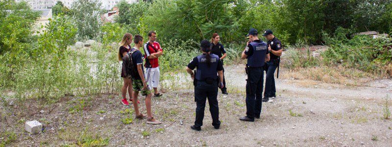 Неудавшийся руфер: в центре Днепра полицейские сняли 13-летнего парня с недостроя
