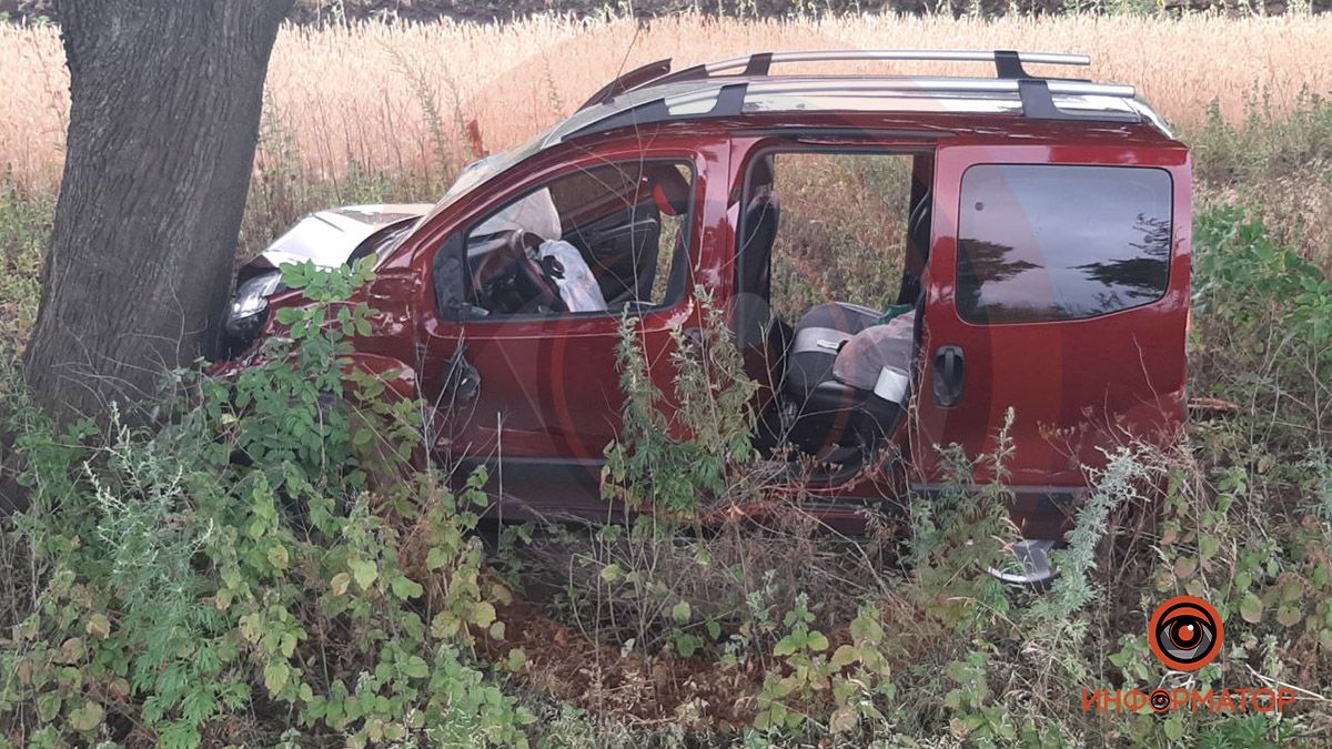 На выезде из Днепра случилась тройная авария: есть пострадавшие