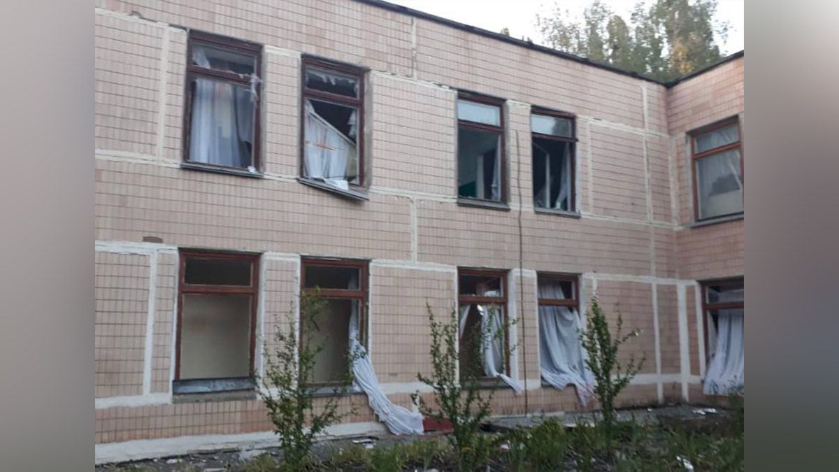 Войска России накрыли огнем Никопольский и Криворожский районы: в Марганце повреждены дома, детсад и транспорт