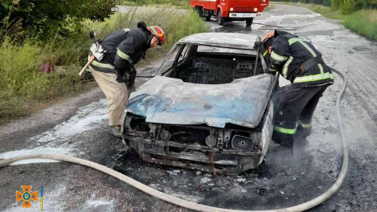 У Дніпропетровській області під час руху загорівся ЗАЗ