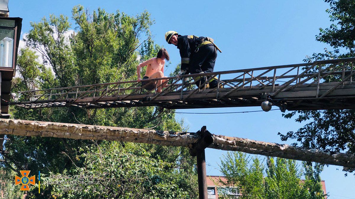 "Пекельна кухня": у Дніпрі на Планетній горіла їжа в пательні