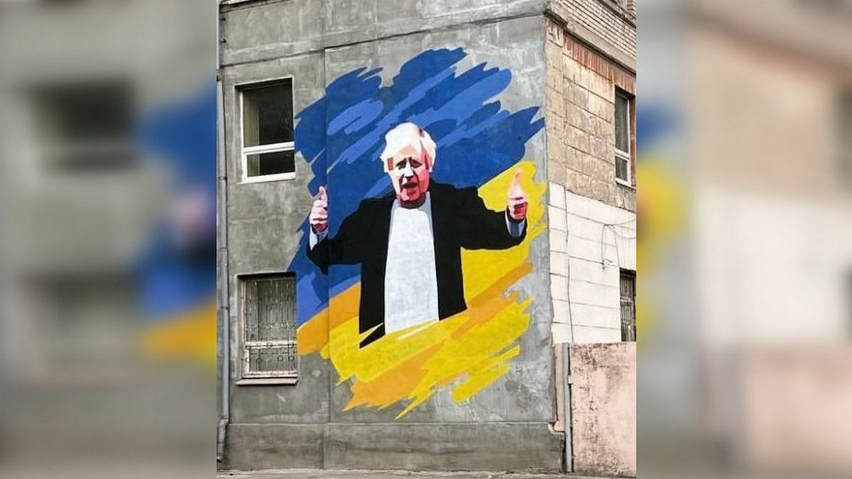 Хто заради піару знищив у Кривому Розі мурал Бориса Джонсона