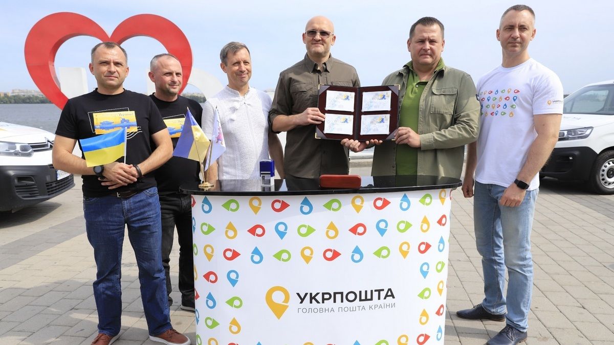 Філатов про нову марку «Укрпошти»: «Хочеться, аби наступні були присвячені вже нашим перемогам»