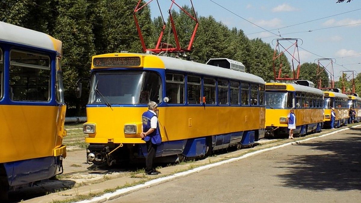 У четвер у Дніпрі зміниться рух кількох трамвайних маршрутів через ремонти на мостах