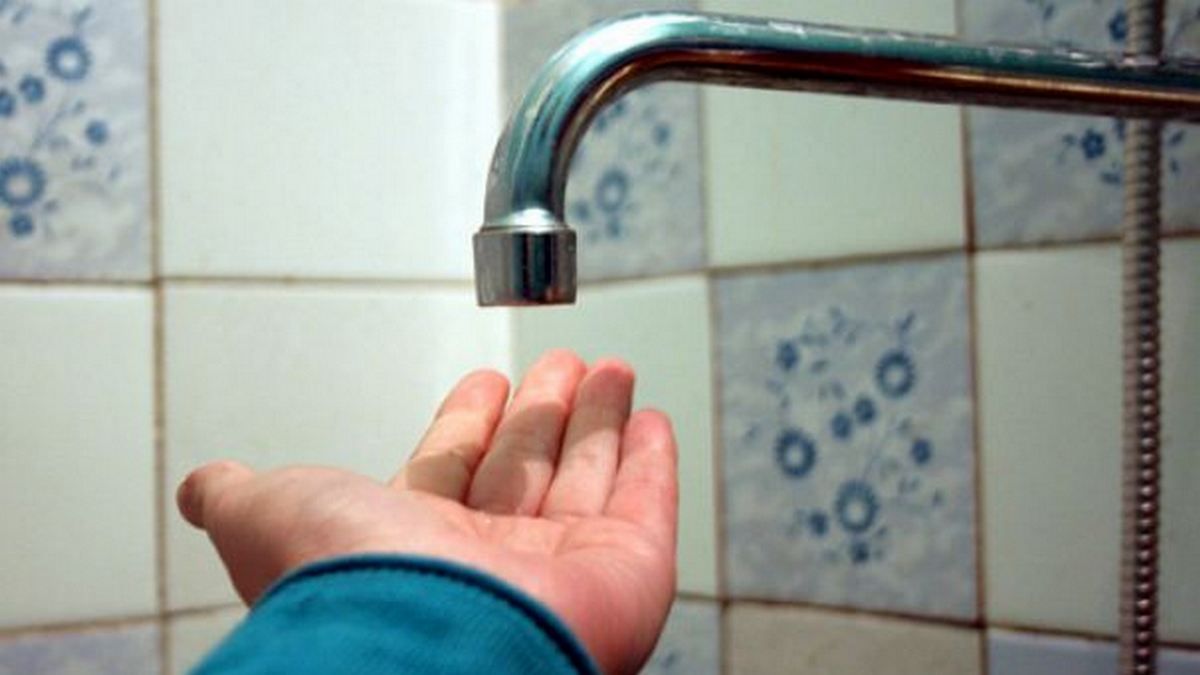 Встигніть зробити запаси: у вівторок у Дніпрі відключать воду