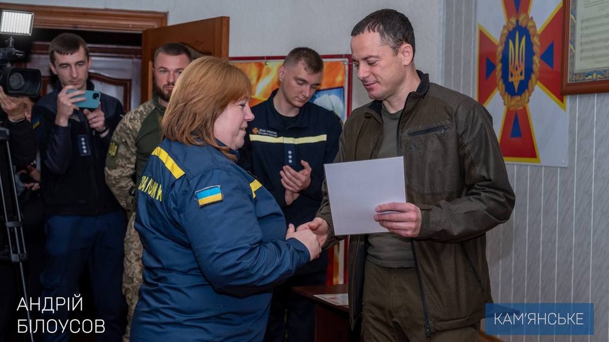 Мер Кам’янського Андрій Білоусов привітав рятувальників міста з професійним святом
