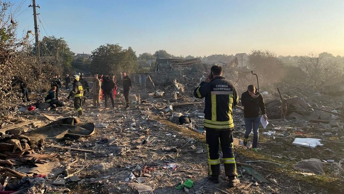 Войска рф ударили ракетами по Днепру: полицейские открыли уголовное производство