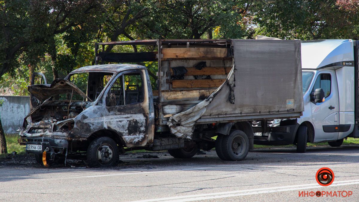 У Дніпрі на Аеропортівській загорілася ГАЗель