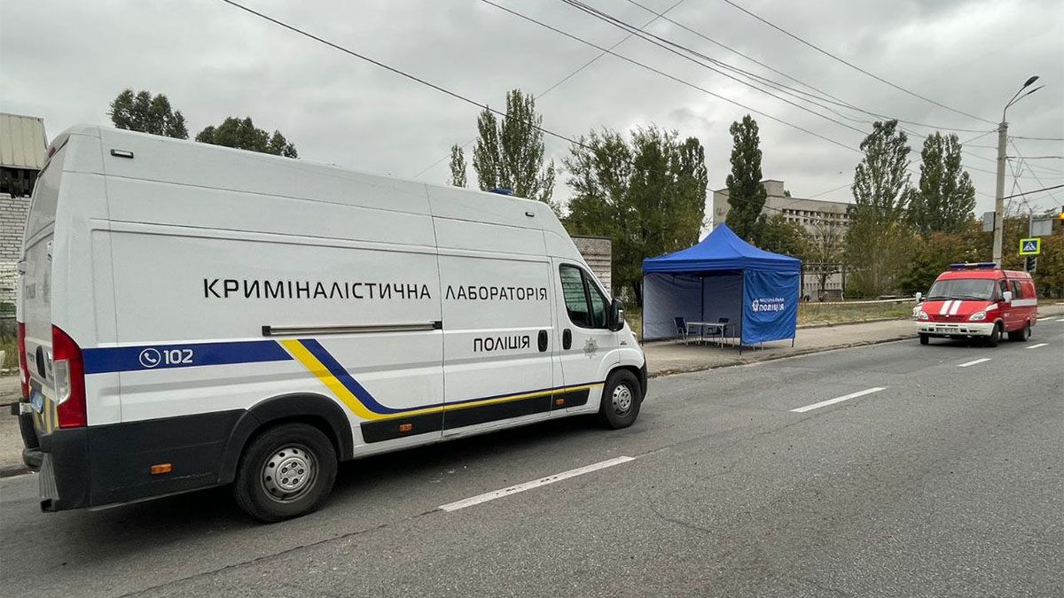 Ракетний удар по Дніпру: куди звертатися постраждалим