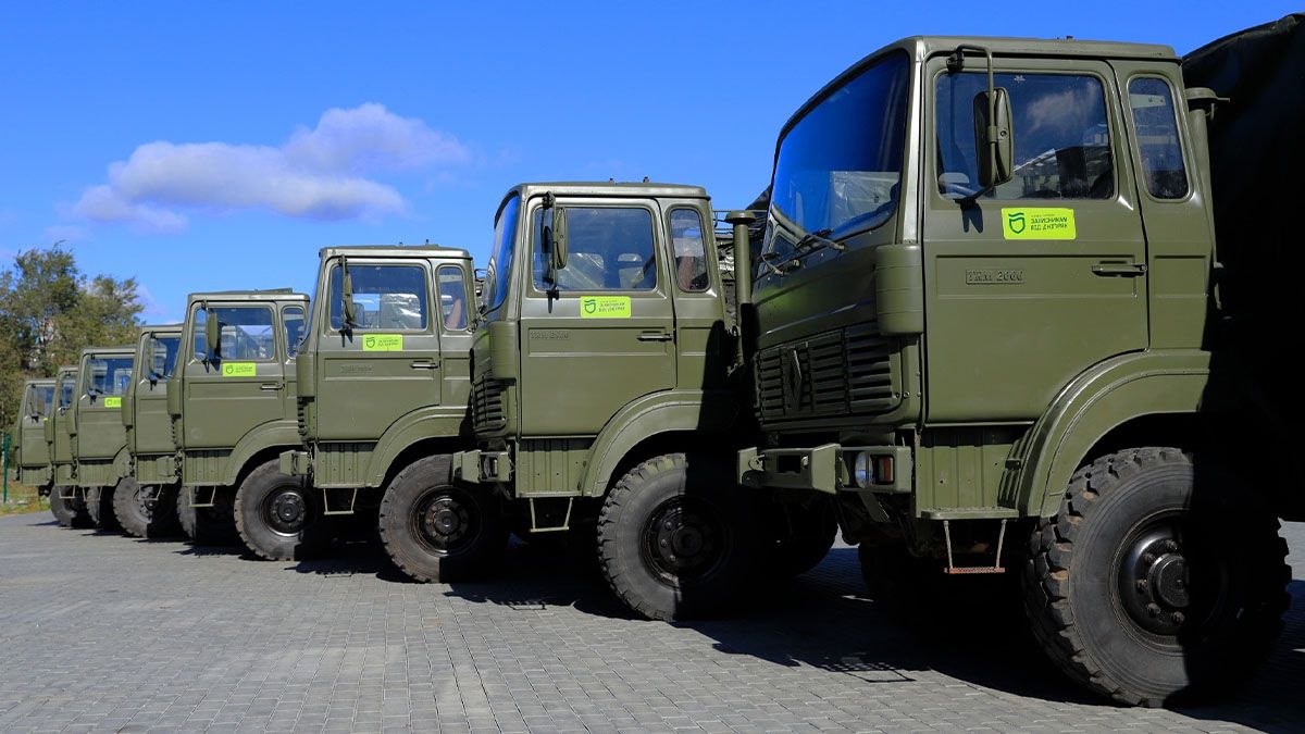 Для защитников и защитниц: Днепр передал ВСУ еще 22 автомобиля