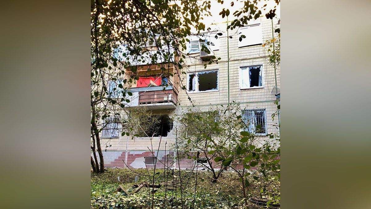 Війська рф вдарили по Нікополю: троє людей поранено