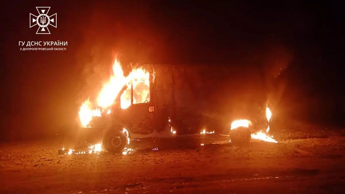 Почув запах диму у салоні: у Дніпропетровській області на ходу загорівся Fiat