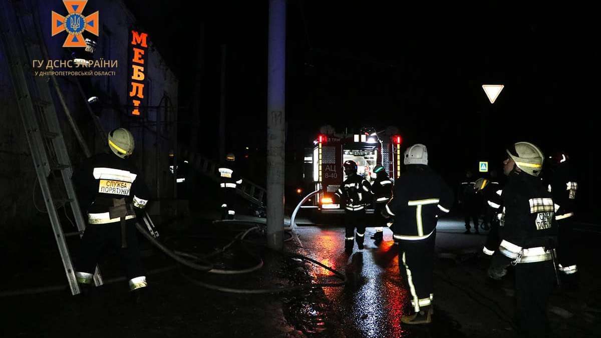 У Дніпрі в Жоржинському провулку палав житловий будинок