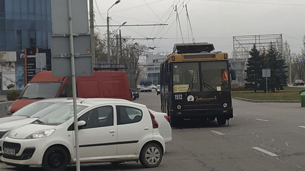 Через відключення світла: як працює транспорт у Дніпрі