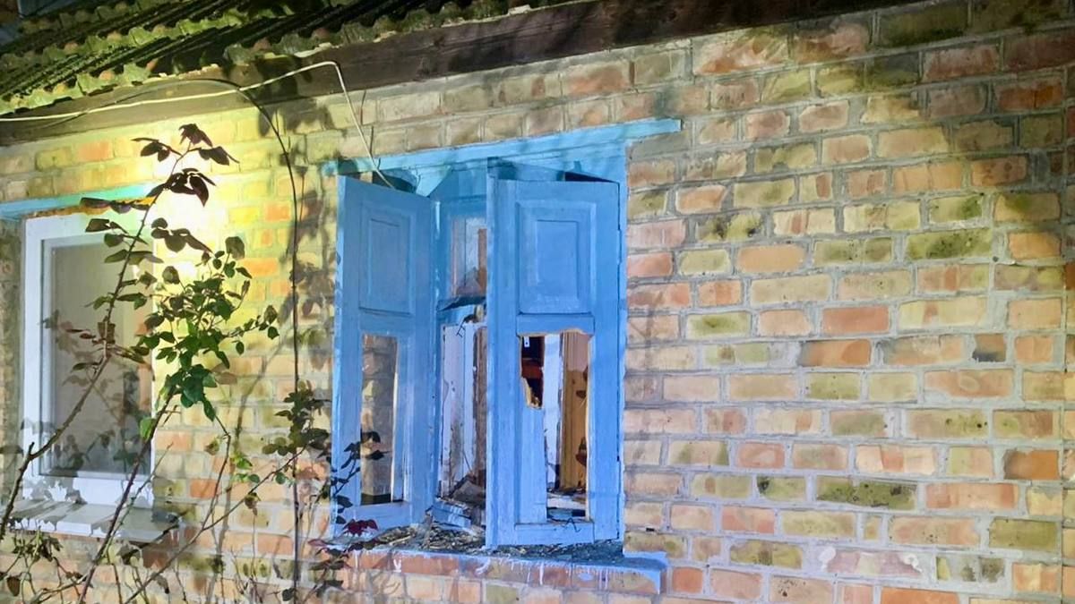 Випустили понад 30 снарядів: росіяни обстріляли дві громади Нікольського району
