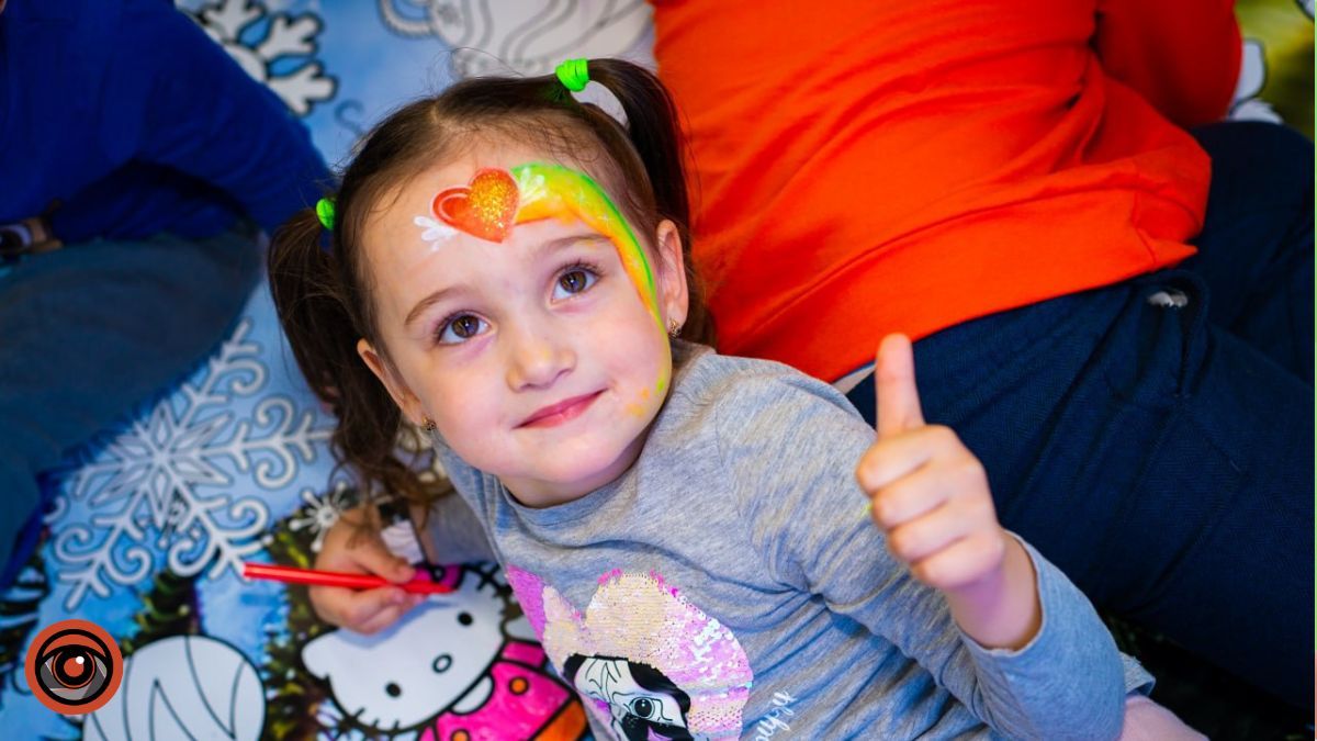 Теплий грудень у DKids: розвиваючі майстер-класи, веселі ігри та розваги
