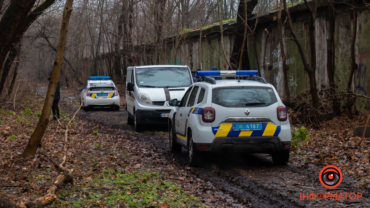 У Дніпрі на Набережній Заводській знайшли труп чоловіка