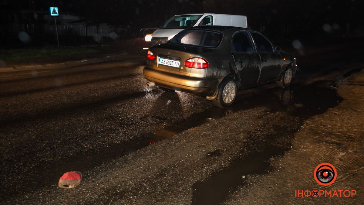 У Дніпрі на вулиці Василя Сухомлинського Daewoo збив чоловіка