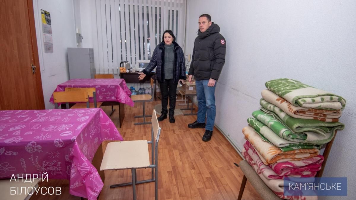 В Каменском обустраивают "Пункти незламності" и бурят скважины: мэр Андрей Белоусов проверил ход работ