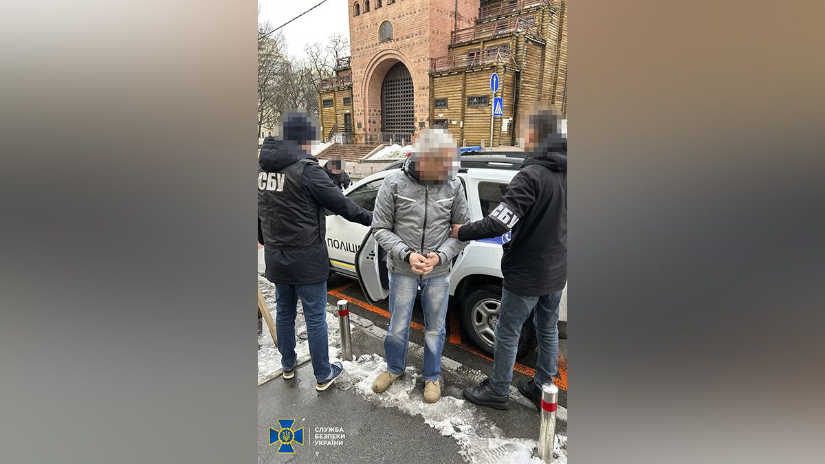 У Дніпрі чоловік оголосив себе "президентом" і сформував тіньовий уряд