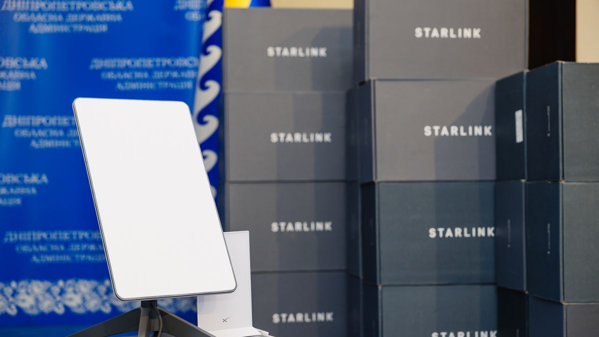 Дніпропетровська область отримала 50 станцій Starlink