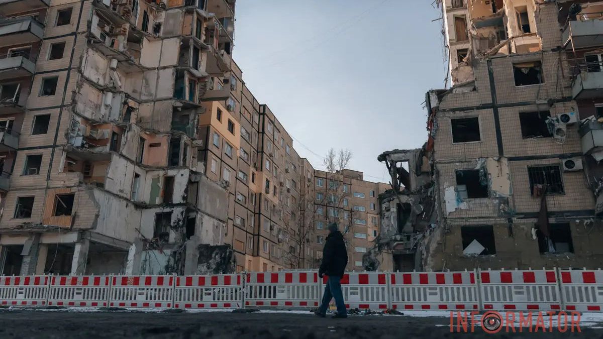 40 днів: у Дніпрі пройде панахида за загиблими внаслідок влучання ракети в будинок на Перемозі