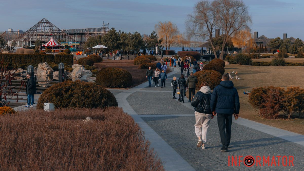 У Дніпрі буде тепло та безхмарно: прогноз погоди на 14 березня
