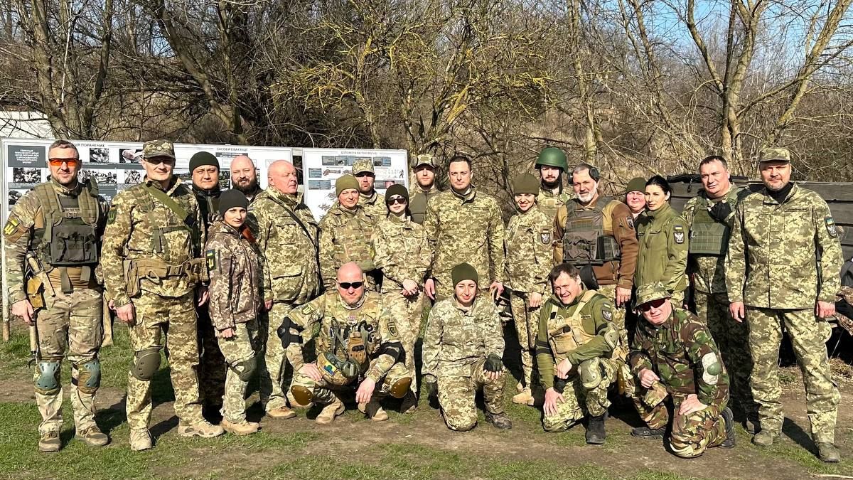 Городской глава Каменского Андрей Белоусов решил получить военное образование