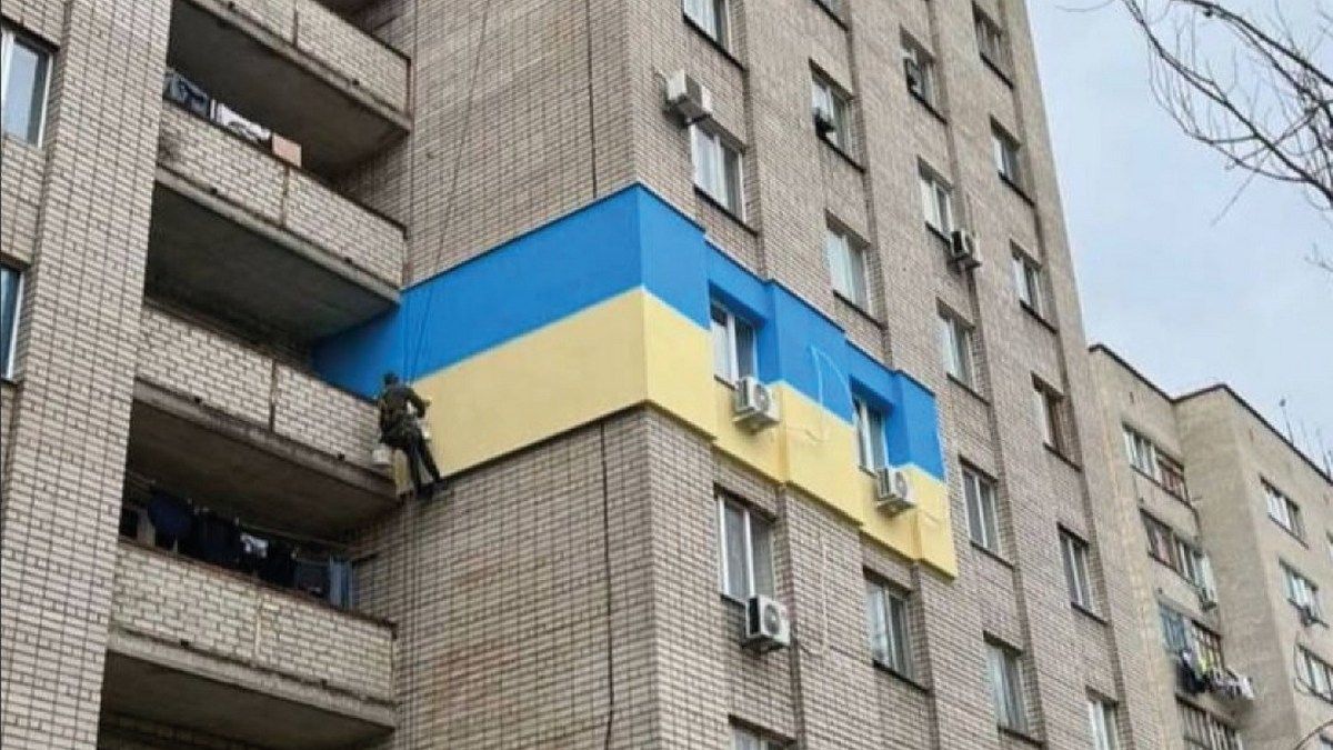 «Це не патріотизм – це рагулізм»: у Дніпрі розгорілася палка дискусія стосовно утеплення у синьо-жовтих кольорах