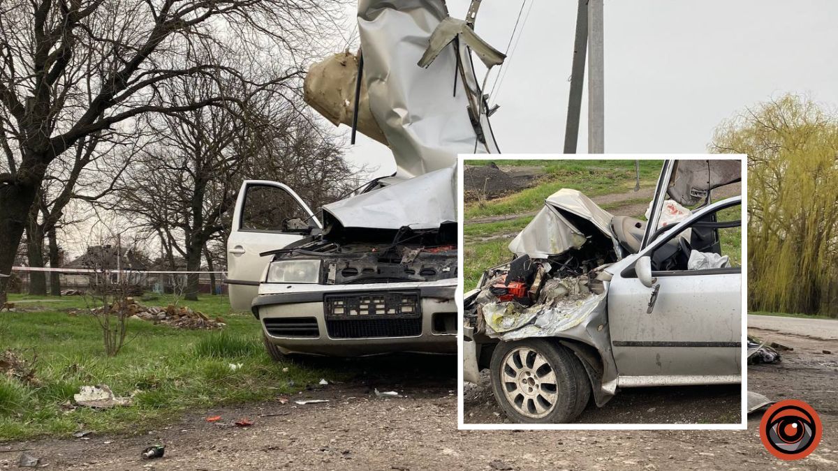 На трасі у Дніпропетровській області під час руху вибухнула і врізалася в автобус Skoda: є постраждалі