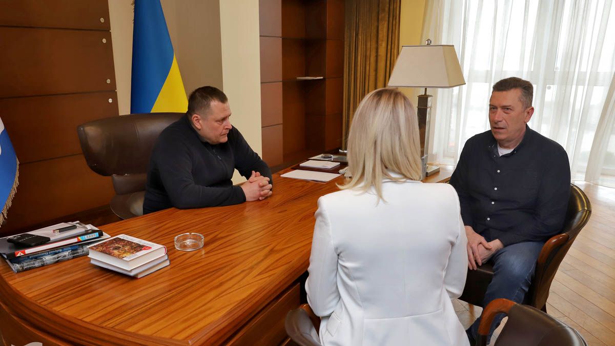 «Пліч-о-пліч подолаємо все»: Філатов подякував бізнесу та благодійникам, які підтримали зусилля мерії у допомозі постраждалим у будинку на ж/м Перемога