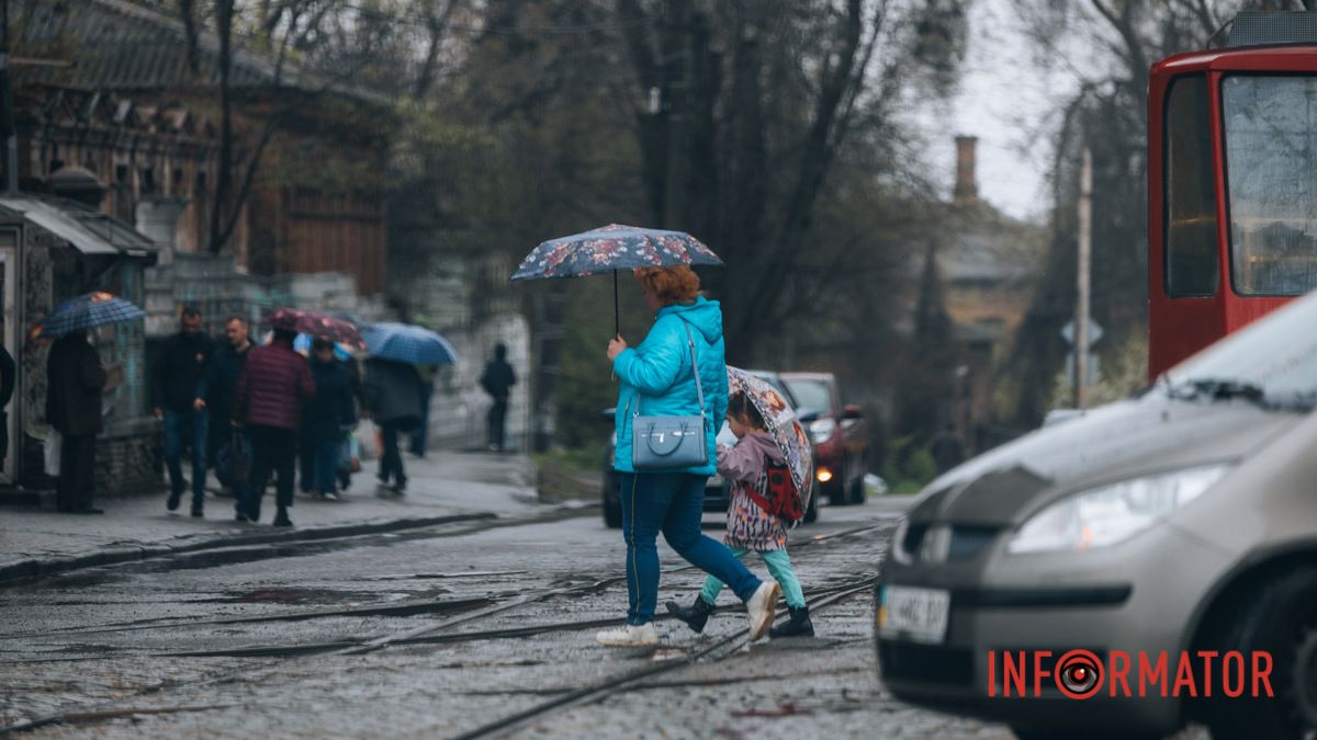 У Дніпрі цілий день буде хмарно, вранці — дощ: прогноз погоди на 30 квітня