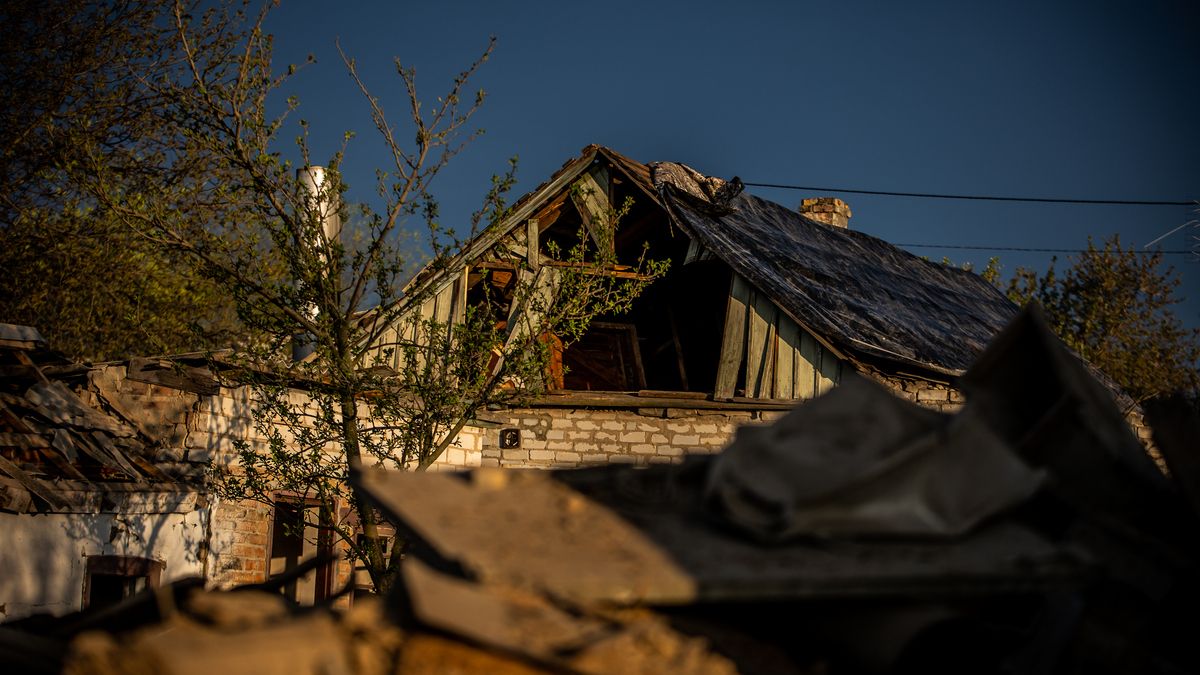 На допомогу жителям будинків, які понівечив ворог під час ракетного удару по Павлограду, спрямували 9 млн грн