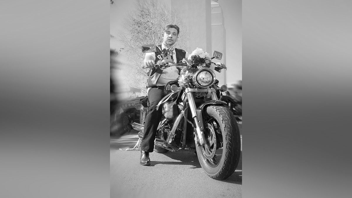 Не выдержало сердце: во время ракетной атаки по Днепру скончался 34-летний волонтер Иван Шишенда