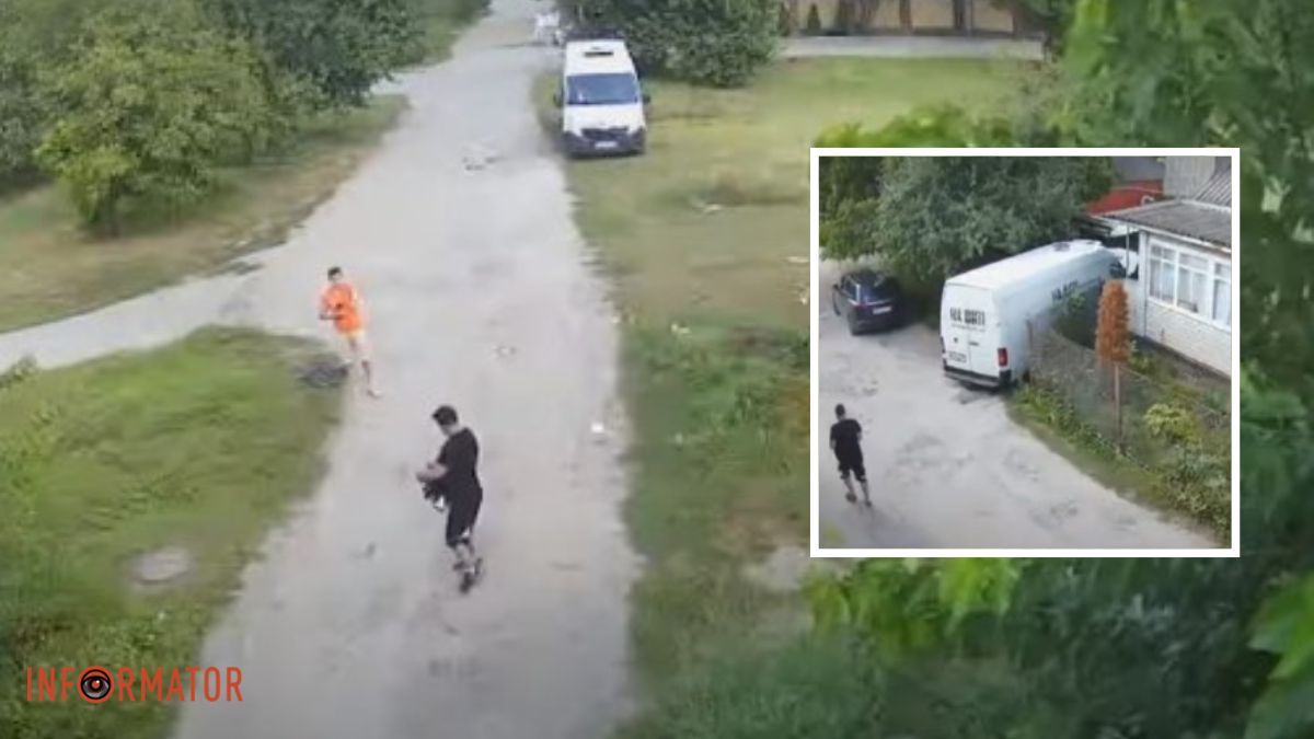 У Дніпрі чоловік проник у будинок та викрав золоті прикраси: його помітив один із сусідів, відео моменту