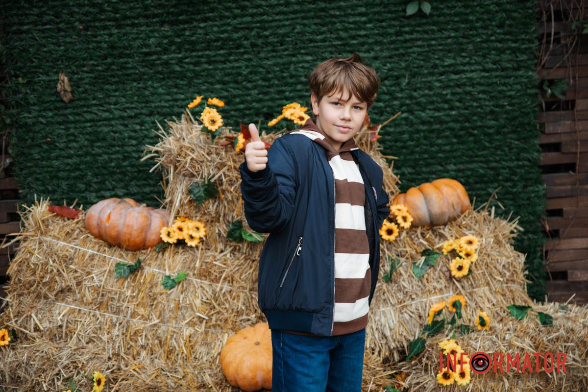 Стандартна чоловіча поза на фото Стандартна чоловіча поза на фото