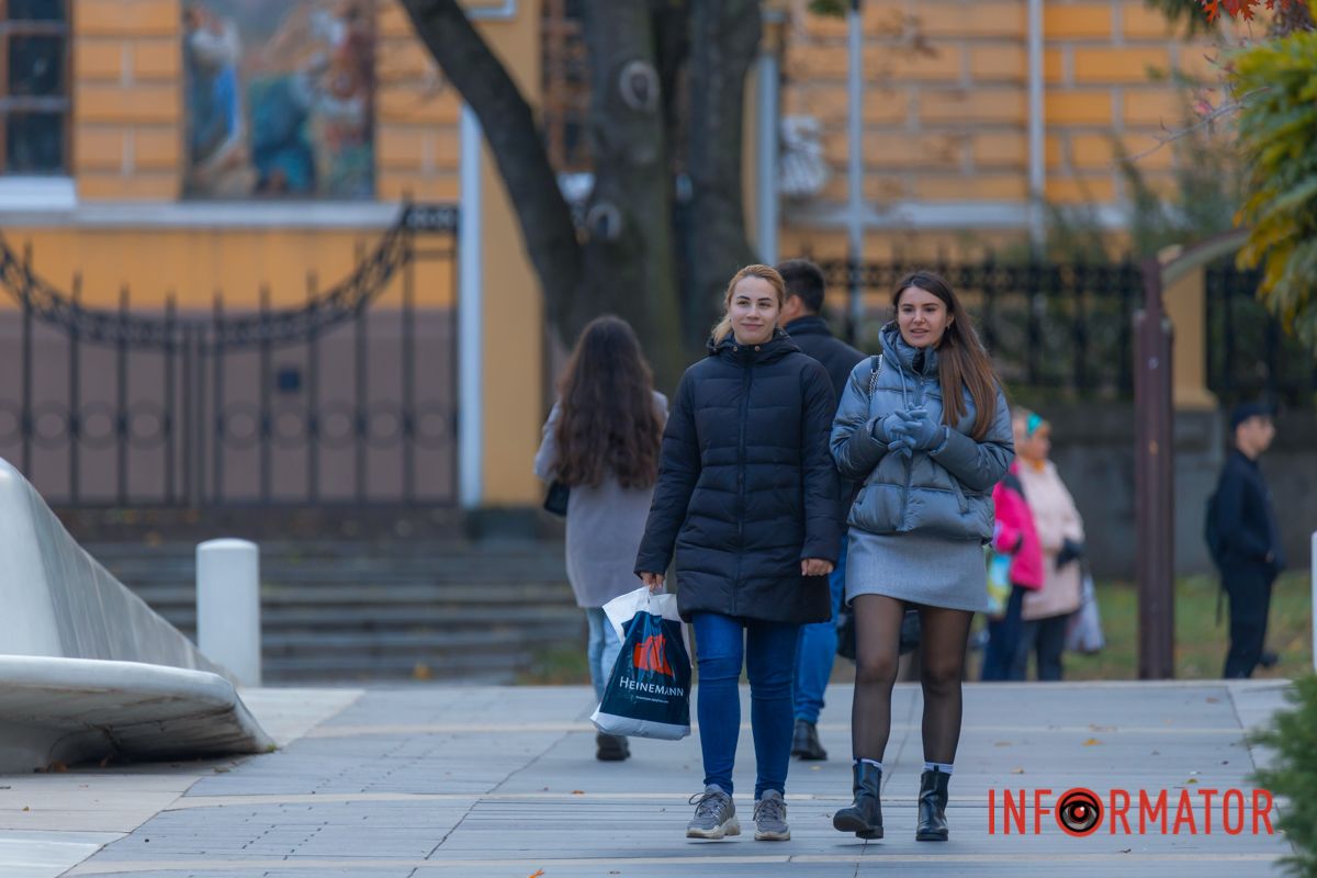 Півгодини дощу, півгодини ясного неба