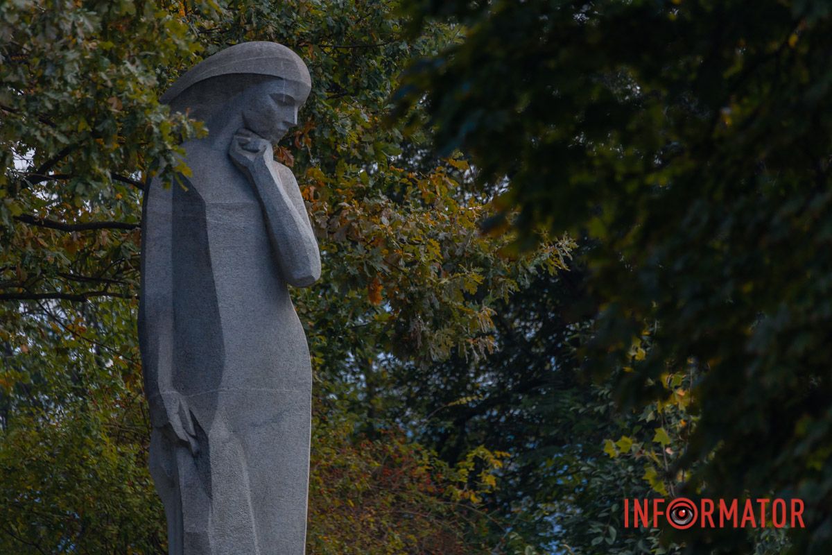 І вітром розбурхано – зорана,