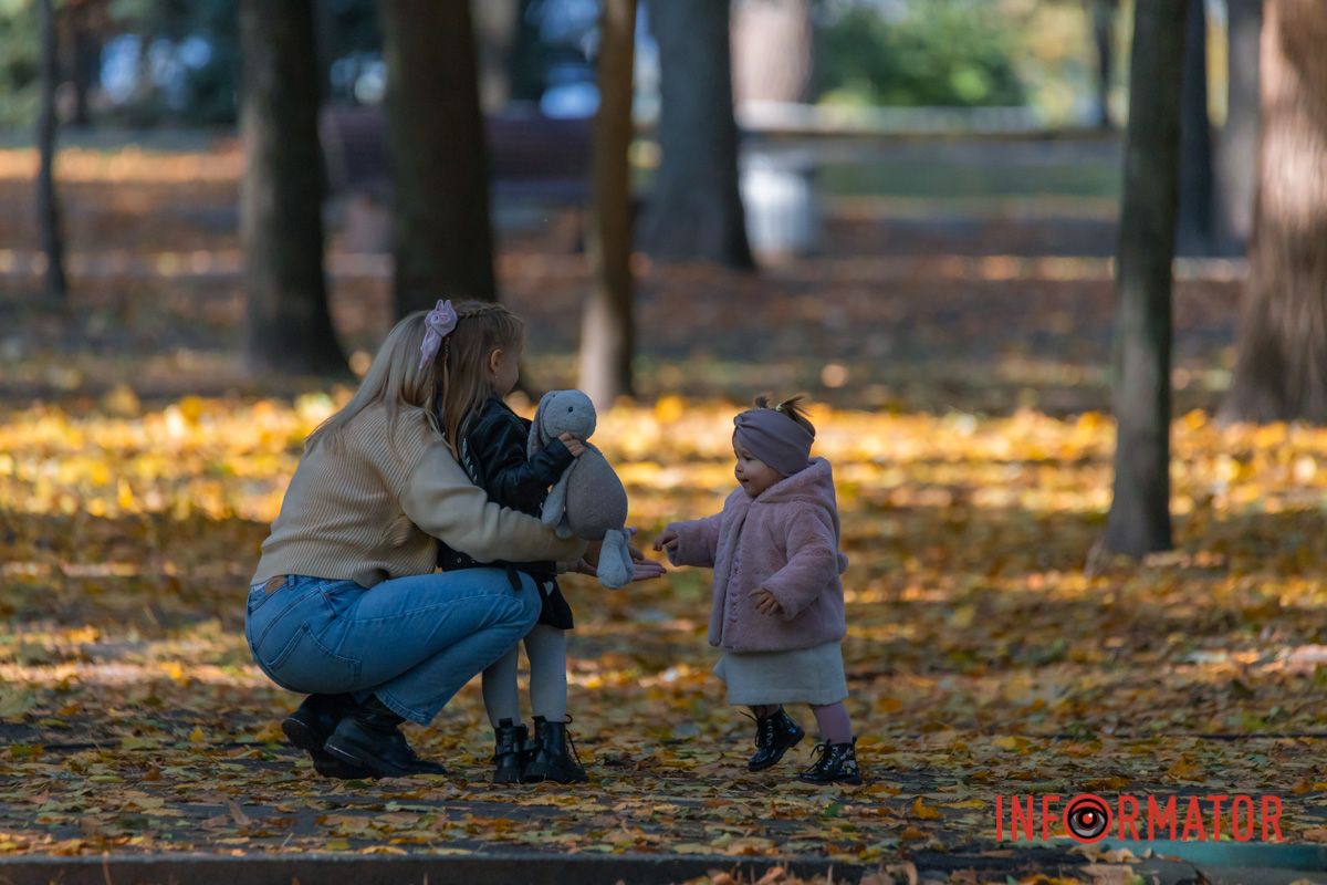 Якими здивуєш нас тайнами?