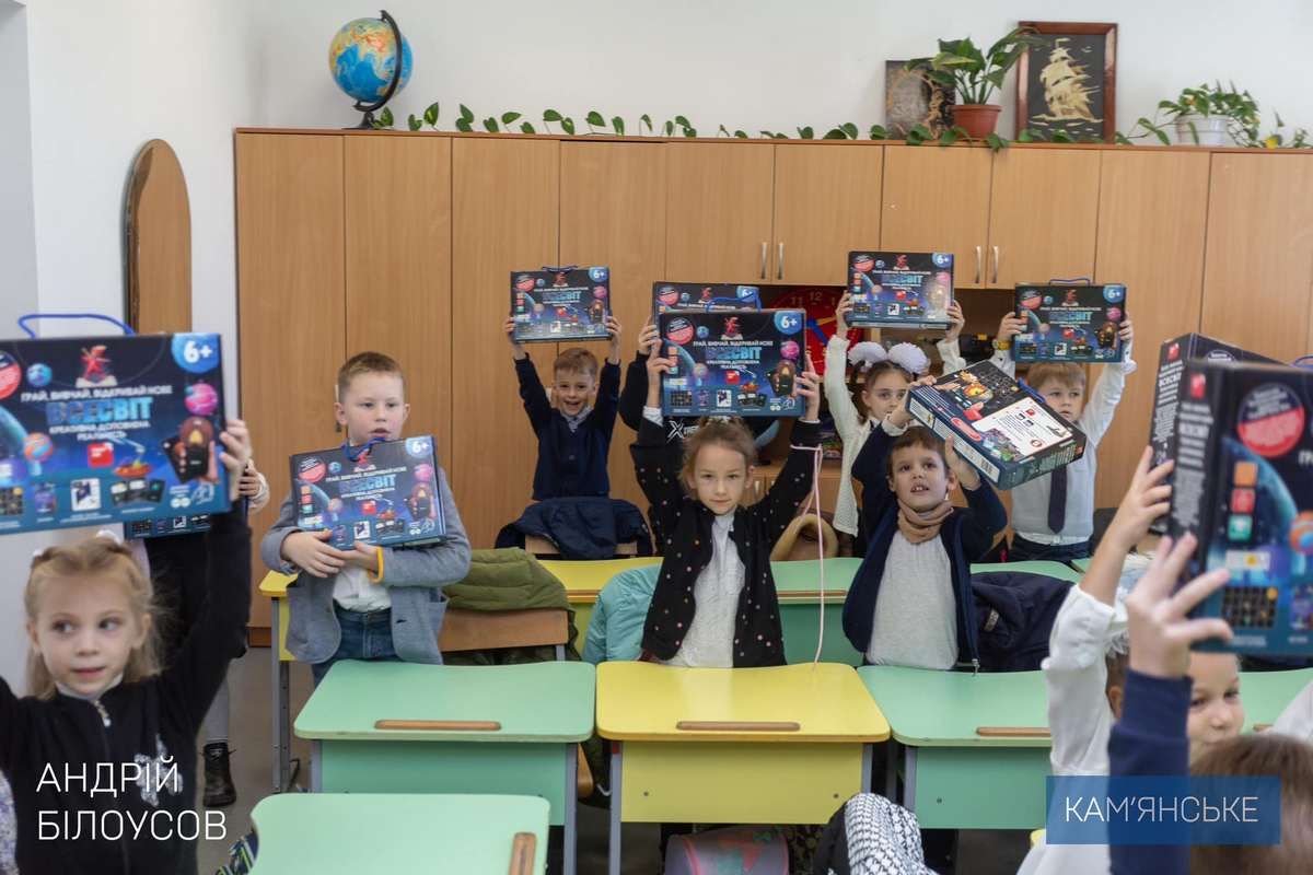 В одном из трех корпусов уже учатся дети В одном из трех корпусов уже учатся дети