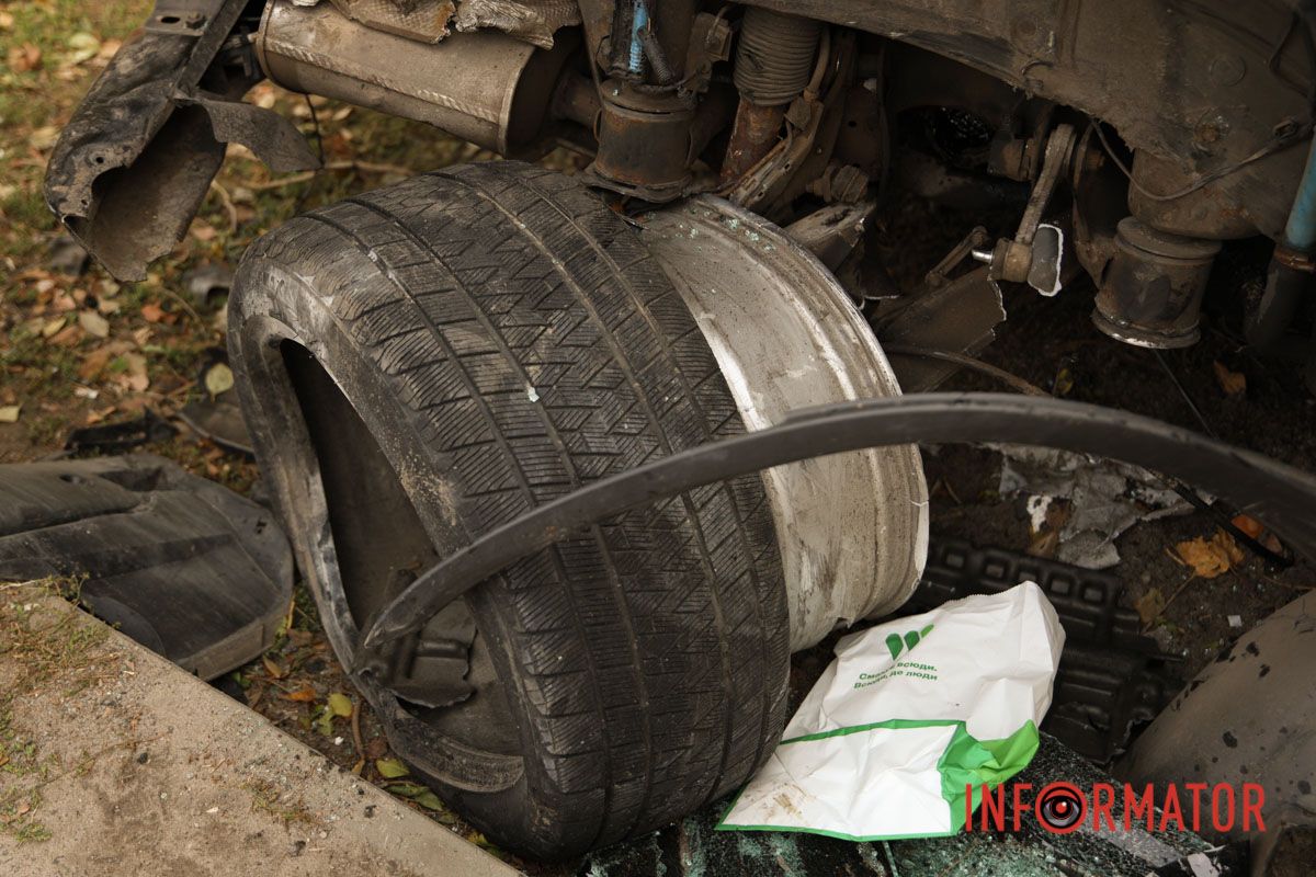 После аварии водитель с пассажиром пересели в другой автомобиль и уехали