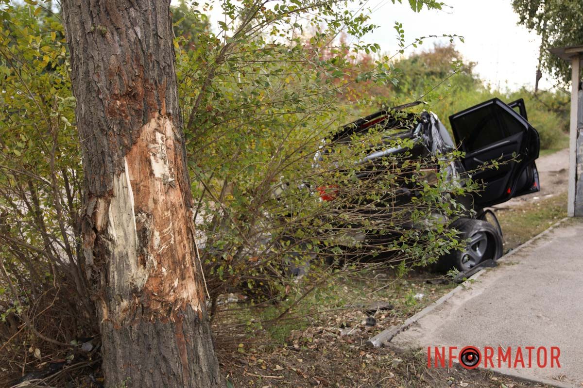 Авто оставили на обочине