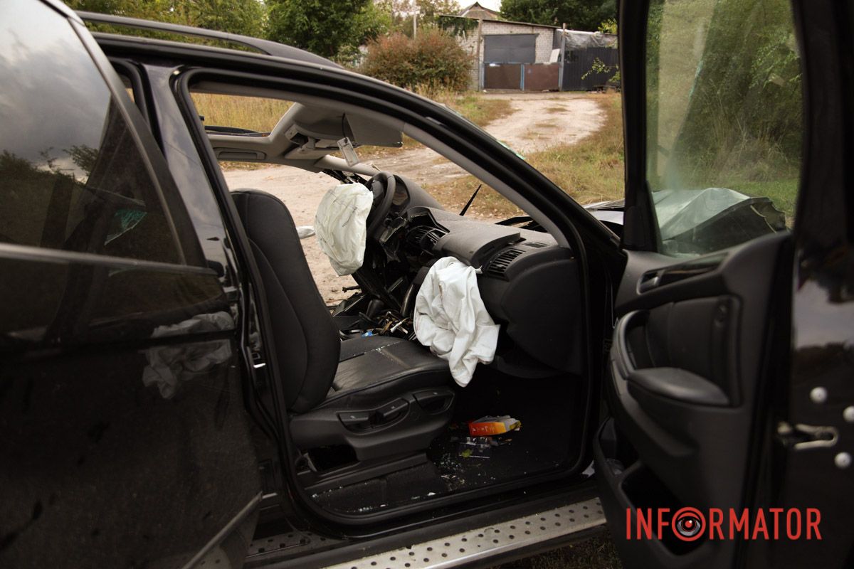 Вторые сутки стоит на Набережной