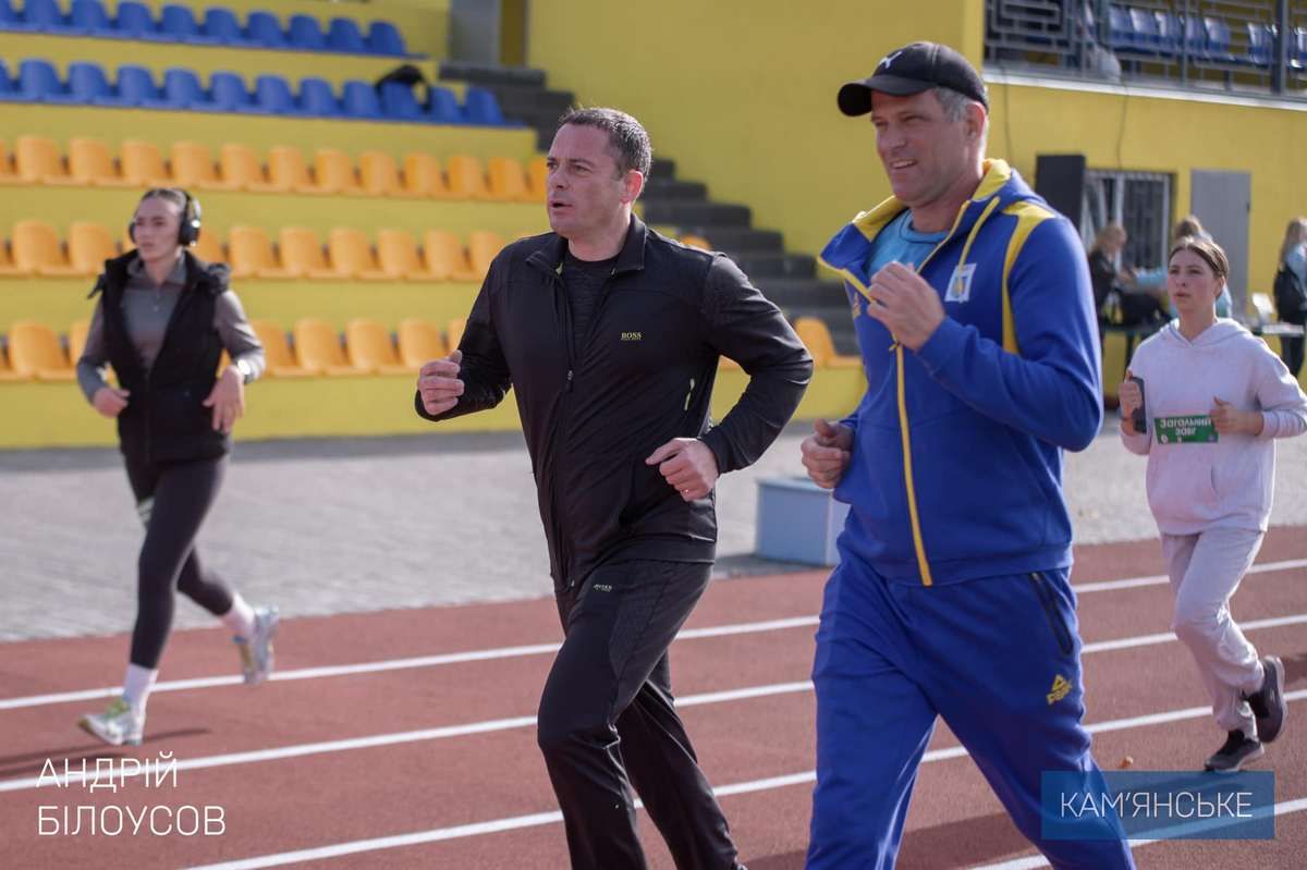 Долав дистанцію і мер міста Долав дистанцію і мер міста