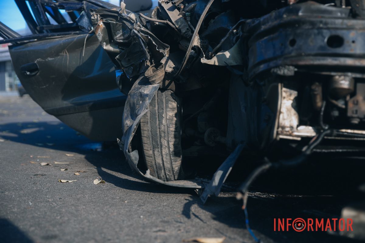 Поврежденный Daewoo унес эвакуатор