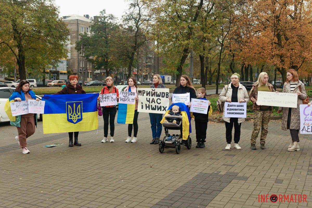 Вони боронять Україну 