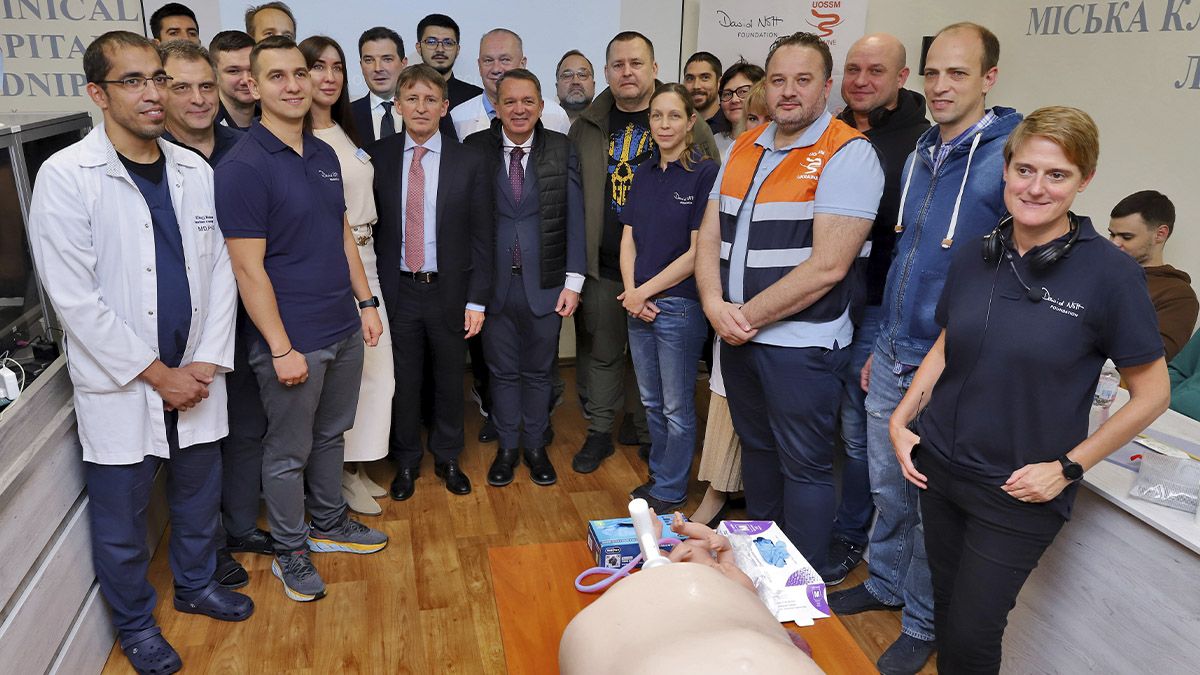 Уряд Італії планує надати підтримку Дніпру в галузі медицини, — посол Італії Дзадзо після зустрічі з мером Філатовим