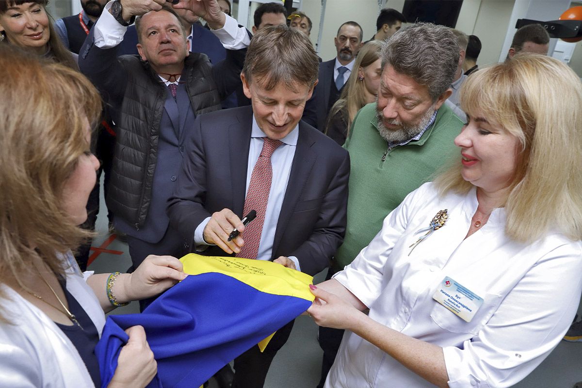 Оглянули хірургічне, кардіологічне та ще низку відділень лікарні