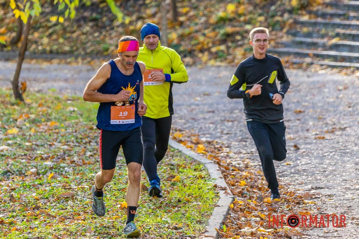Бігуни долали дистанції у 6 та 12 кілометрів